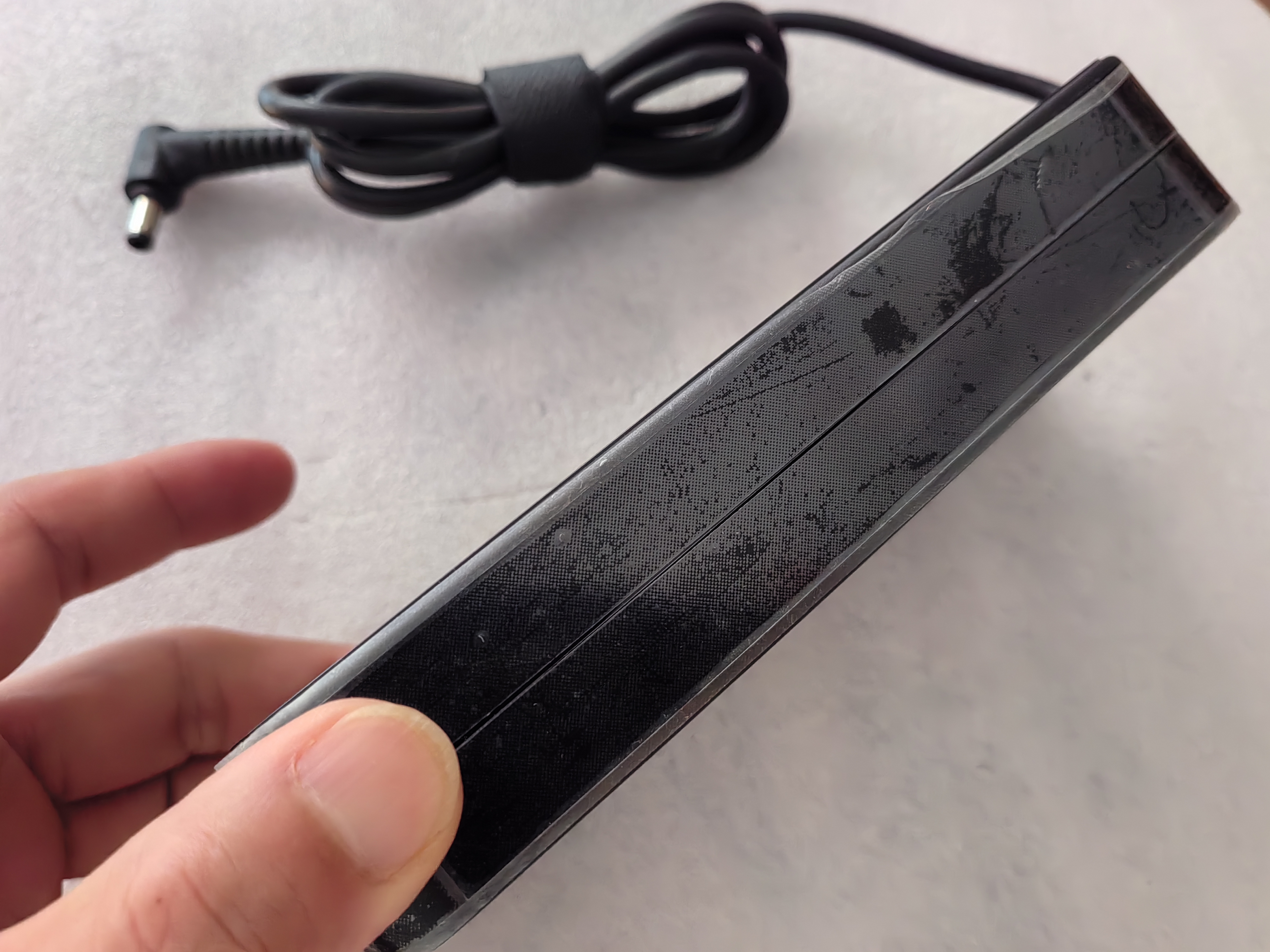 OEM Slim Delta 20V 11.5A 230W  - Pc Gaming Uk incelemesi ve fiyatı