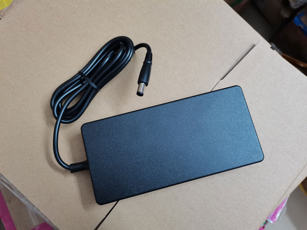 NEW Genuine Slim FSP 19.5V 11. - Pc Gaming Uk incelemesi ve fiyatı