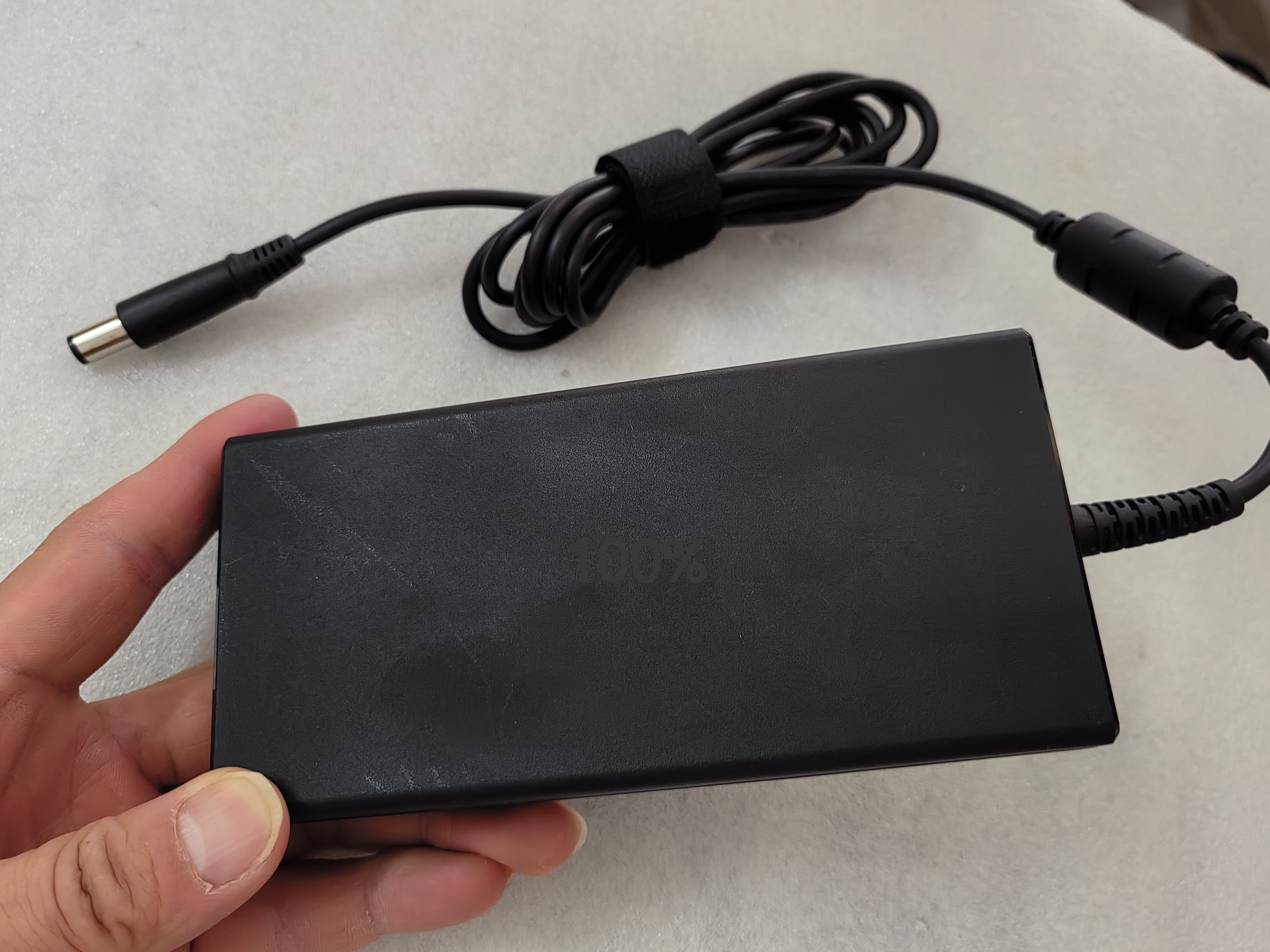 OEM Slim Delta 19.5V 9.23A ADP - Pc Gaming Uk incelemesi ve fiyatı